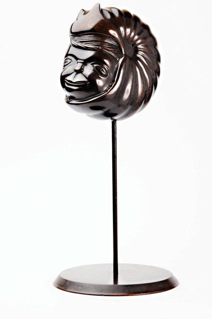 Bronze sculpture by Jhon Rodriguez